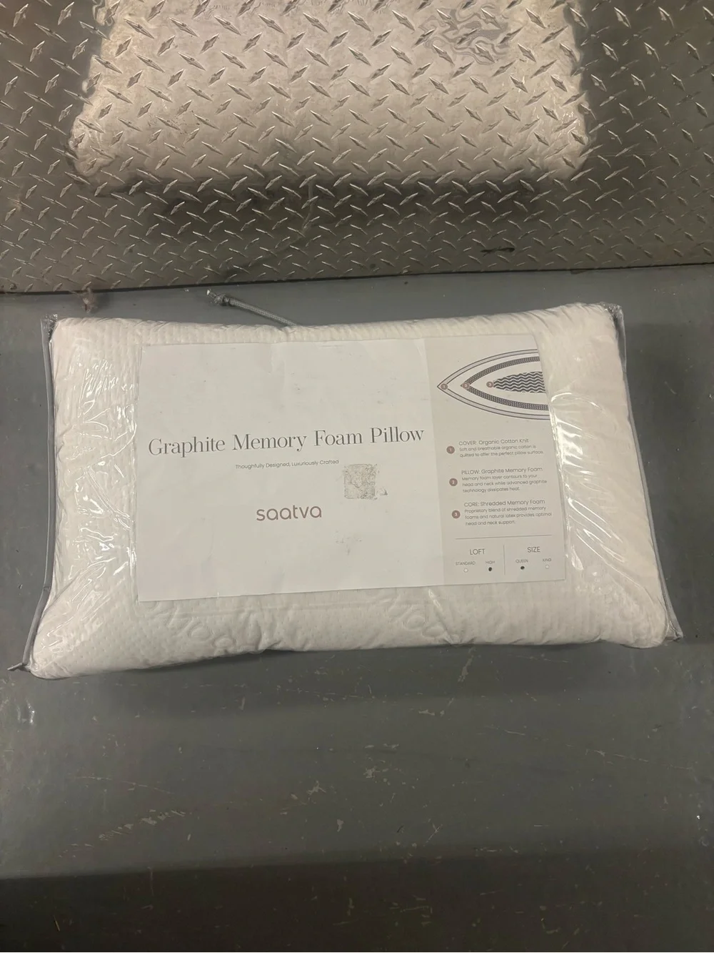 SAATVA GRAPHITE MEMORY FOAM PILLOW QUEEN HIGH LOFT 18x28 New